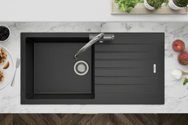 Tivoli black