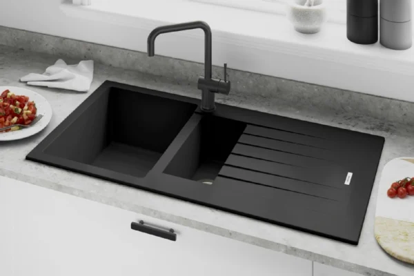 Tivoli black
